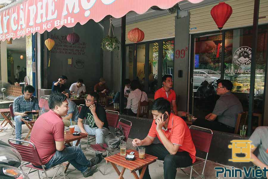 Kinh doanh quán cà phê doanh thu 200 triệu/ tháng khó hay dễ Quan Dak Tam