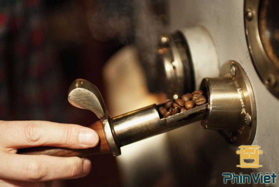 Kỹ thuật rang cà phê – Bí quyết để có một ly cà phê “đúng-chất, đúng-điệu” Ky Thuat Rang Cafe