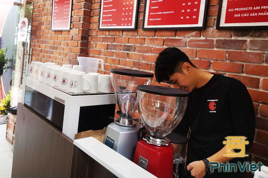 Kinh doanh quán cà phê doanh thu 200 triệu/ tháng khó hay dễ Kinh doanh quán cà phê