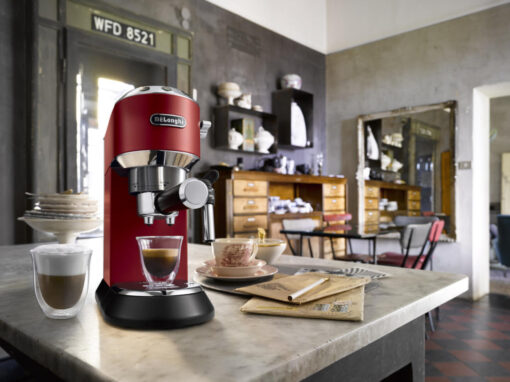 Máy pha cà phê DeLonghi EC685.R -